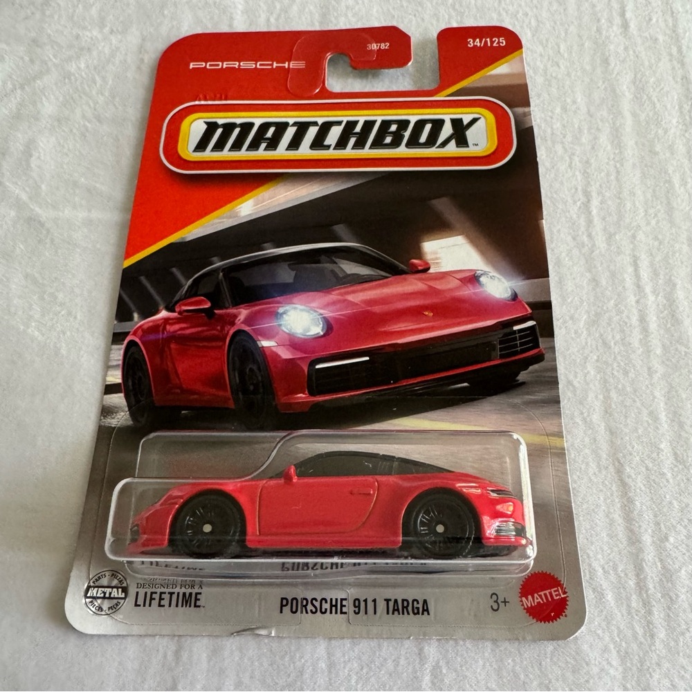 NWT MATCHBOX Porsche 911 Targa Red
